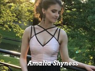 Amalia_Shyness