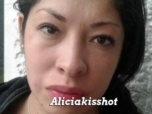 Aliciakisshot