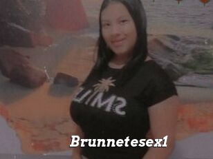 Brunnetesex1