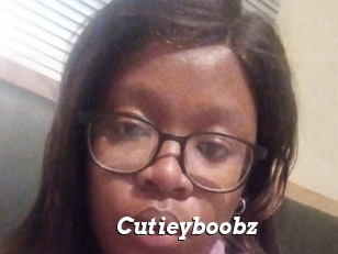 Cutieyboobz