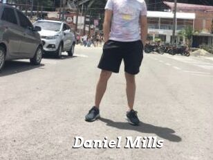 Daniel_Mills