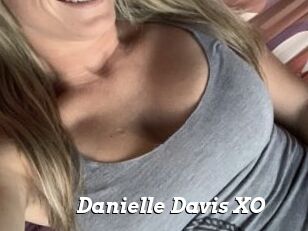 Danielle_Davis_XO