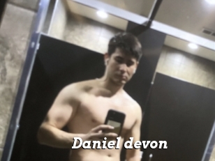 Daniel_devon