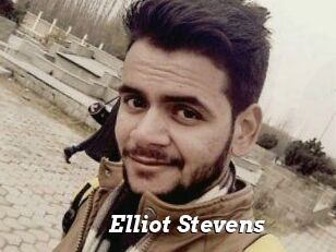 Elliot_Stevens