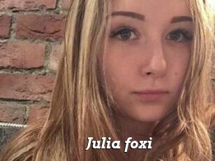 Julia_foxi