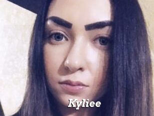 Kyliee_