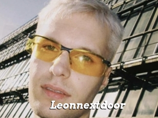 Leonnextdoor