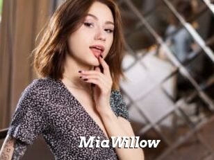 MiaWillow