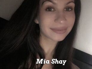 Mia_Shay