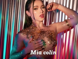 Mia_colin