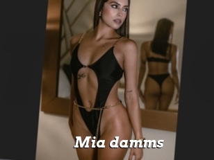 Mia_damms