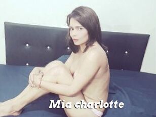 Mia_charlotte