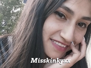 Misskinkyxx