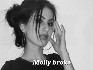 Molly_broke