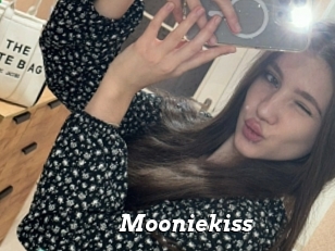 Mooniekiss