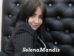 SelenaMandis