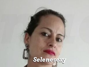 Selenesexy